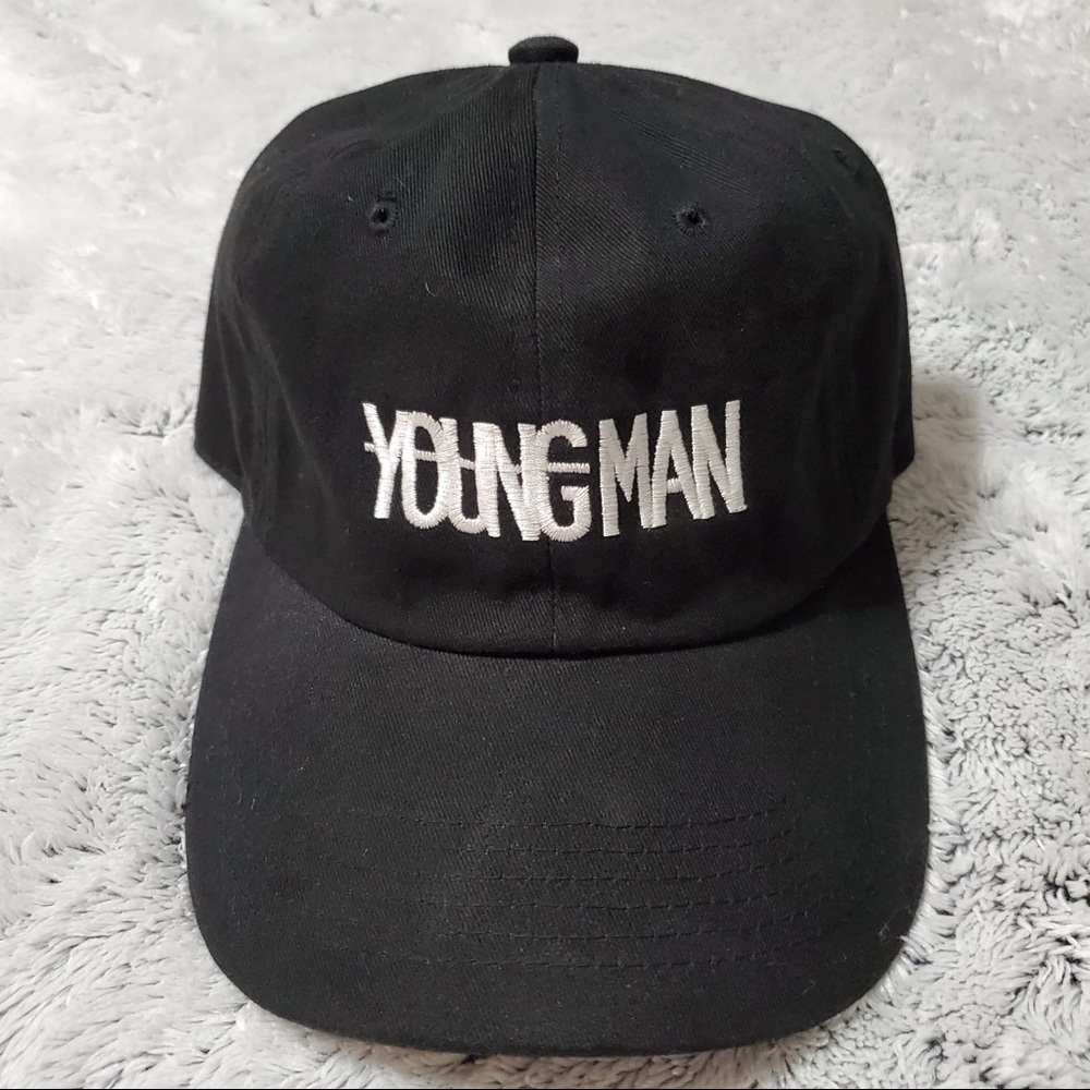 Matchine Gun Kelly dad hat